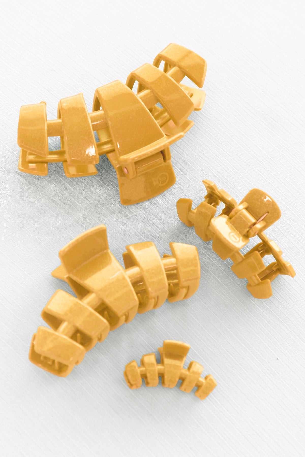Classic Mango for it Hair Clip